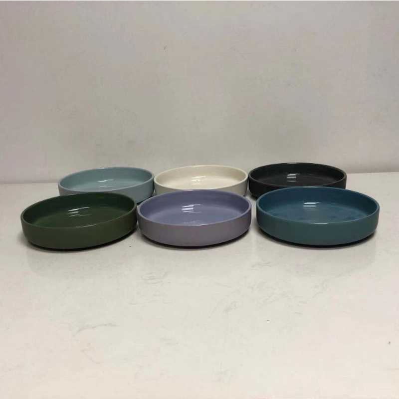 Díol te Greamaigh Stoneware Pasta Bowls éadomhain socraithe