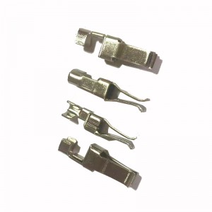 Uirlis Cumhachta Déan teagmháil le codanna stampála shrapnel