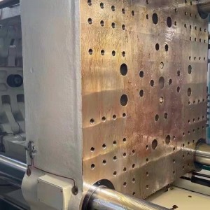 600T meaisín mhúnlú insteallta dara láimhe