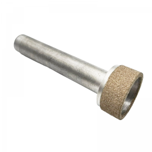 Druil sintéaraithe ceirmeacha