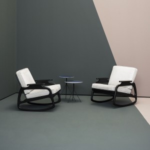 Fabraic fráma adhmaidna Fraince fabraic lámh tolg amháin cathaoireachanua-aimseartha lounge Cathaoirligh do throscán seomra suí