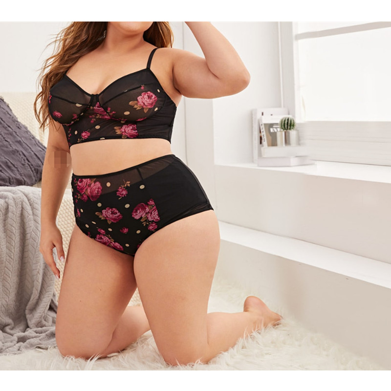 Tacar lingerie dubh clóite mórdhíola sexy