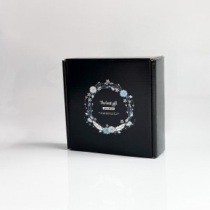 Spota Aerárthaí Dath Spota Éadaí Léine Éadaí Carton Éadaí T-Léine Bosca Pacáistiú Bosca Aerárthaí Aerárthaí Rocach Priontáil Dath Priontáil