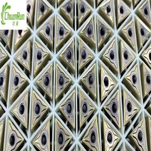 Ag casadh iarann ​​garbh ag críochnú cruach chruach cruach dhosmálta cruach dhosmálta