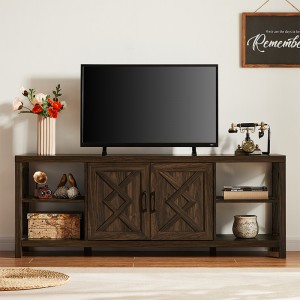 Comh -aireacht teilifíse retro stíl, taisceadán tí feirme, consól ilfheidhmeach