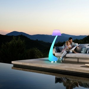 Lampa Urlár Cúinne faoi stiúir Athrú Dath 132cm le Dath Ard le Rialú cianda Dimmable