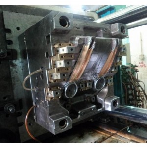 Sciath Lampa Ceo Mould-Auto-Aturt Instealladh Plaisteach