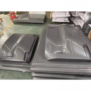 Blaosc plaisteach carranna gan tiománaí.