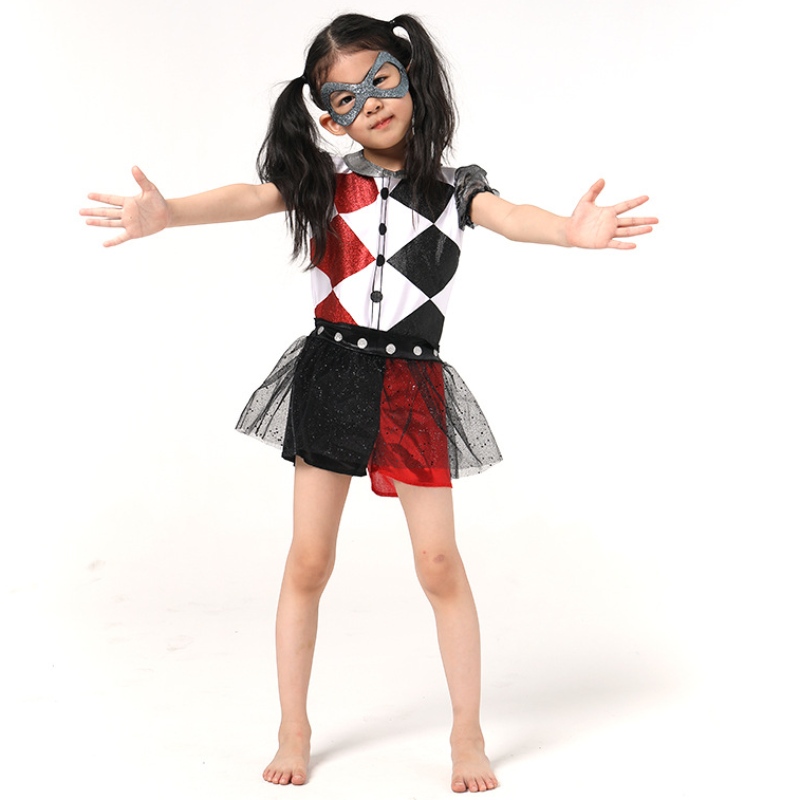 An cailín greannmhar is déanaí Harley Quinn Cailíní éadaí Oíche Shamhna le cóisir masc do leanaí