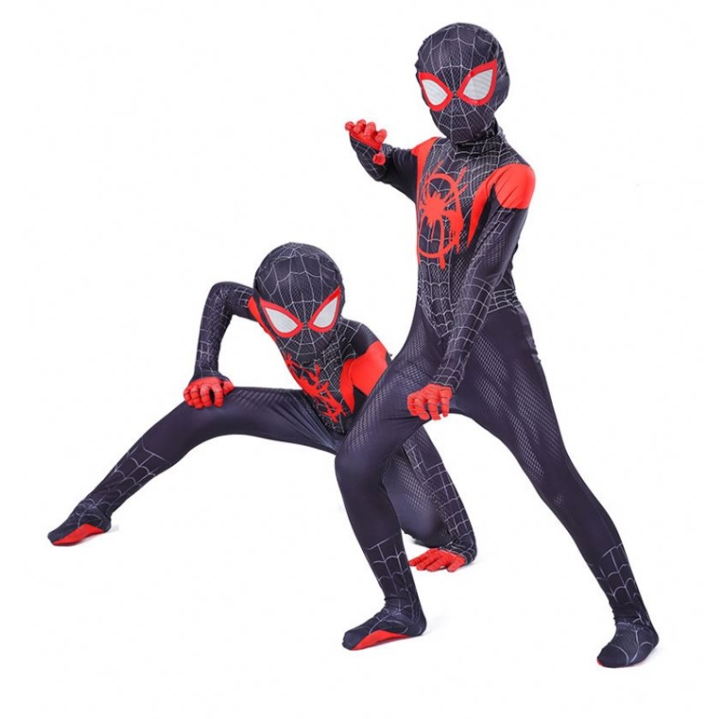Milesnua Morales i bhfad ón mbaile Cosplay éadaí Zentai Spiderman éadaí crógach.