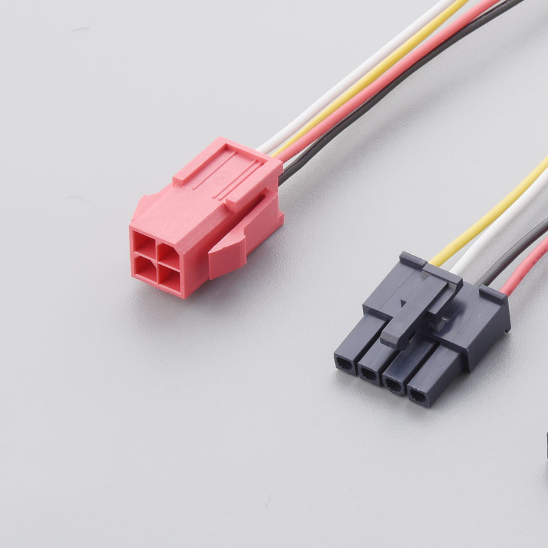 Molex Micri-Fit 4.2 Mná Dúbailte 469930420 Ceanglóirníos éadroime Tomhaltóir Úim Leictreonach Saincheapadh Sreang Copair Déanta Déanta