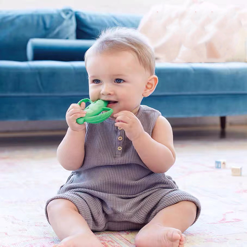 Fiaclanua leanbh Teacht!