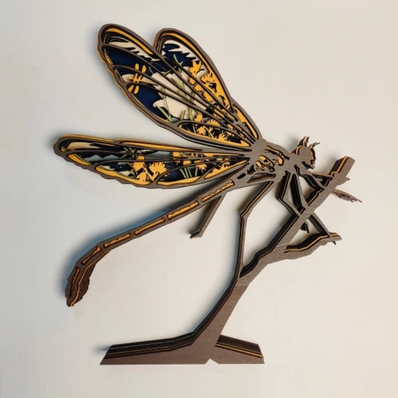 Maisiú dragonfly adhmaid 3D ainmhí
