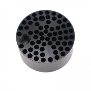 Alúmanam saincheaptha CNC ag casadh agus ag muilleoireacht