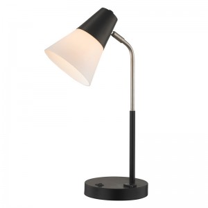 Lampa Deisce Óstán Hampton Inn le lasc rockernoff agus asraonta áisiúla ag seomra aíochta an óstáin