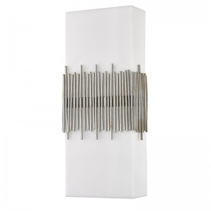 Sconce Balla Óstán Fáilteachais le bailchríoch siliver seanda agus scáth aicrileach dronuilleogach ag an óstán tipiciúil seomra aoi