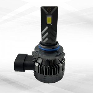 B11 faoi stiúir bolgáin ceannlampa