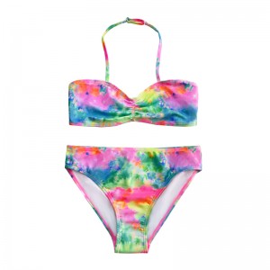 Feisteas snámha le páistí le muineál halter agus dath grádáin