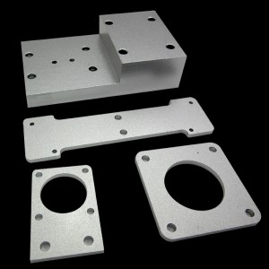 Codanna meicniúla cóimhiotail alúmanaim saincheaptha