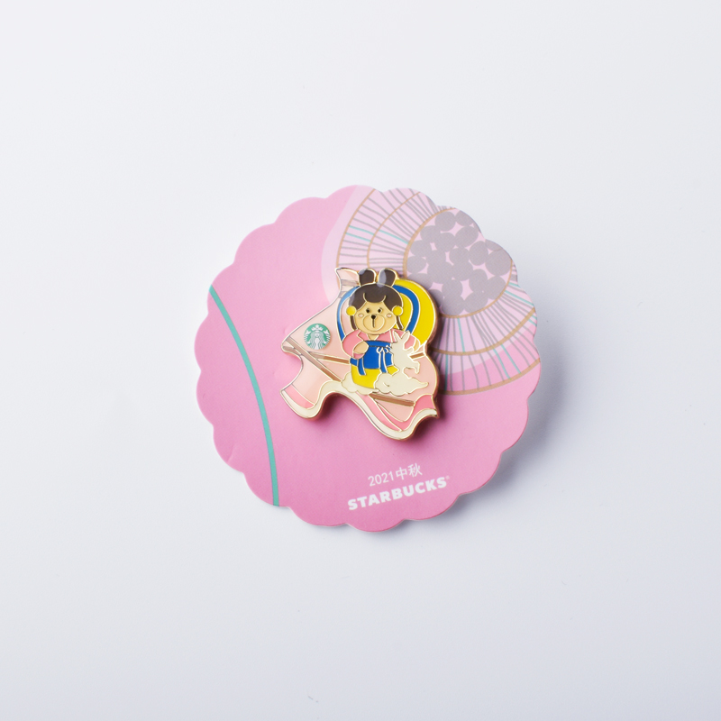 Suaitheantas lógó Íomhá Comic Saincheaptha, táille samplach saor in aisce, oiriúnach le haghaidh bailiúcháin, charms suaitheantas miotail óir, biorán, cruan bog