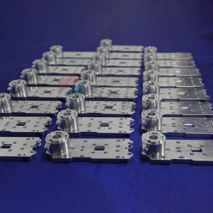 Páirteanna Trealamh CNC-02