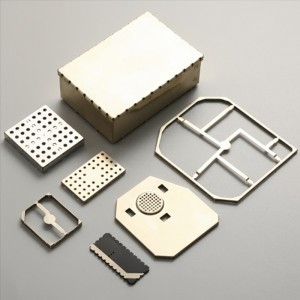 Saincheaptha \\/ OEM Ard-Beachtais Alúmanam \\/ Cruach Dhosmálta \\/ SPHC \\/ Bileog SPCC Stampa Miotail Stampa Cuid Stampála do Charr \\/ Gluaisteán \\/ Mac