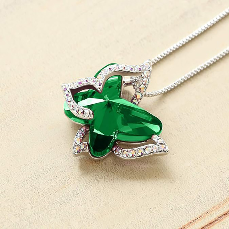 Emerald Radiance Star siogairlín Féileacán Birthstone Criostail muince - Ton Airgid le 18