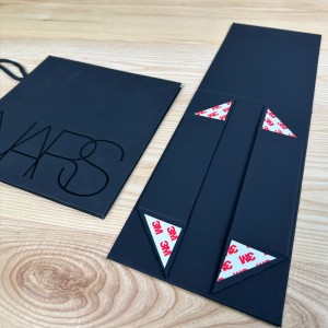 Bosca Infhillte Dubh Luxe & Socraigh Mála