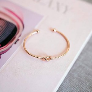 4k Óir plátáilte go deo grá Knot Infinity Bracelets Bangle do Mhná Bracelet Bangle Bangle Inchoigeartaithe do Mhná Óir Galánta-Bracelet cufa oscailte plátáilte le dearadh snaidhm - jewelry íostachnua -aimseartha le haghaidh ca...