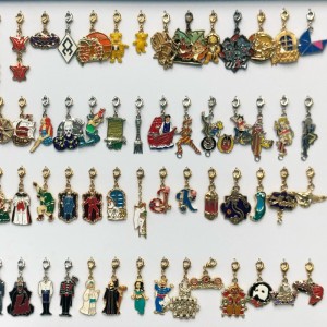 Charm clasp gliomaigh