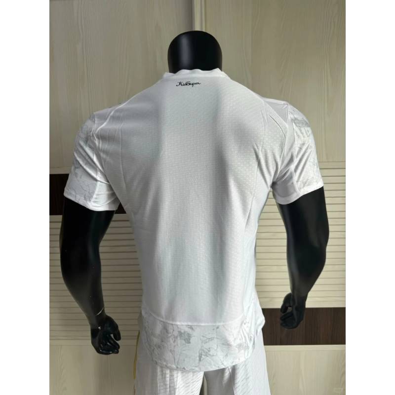 25/26 Séasúr Chathair Mhanchain ar shiúl Jersey